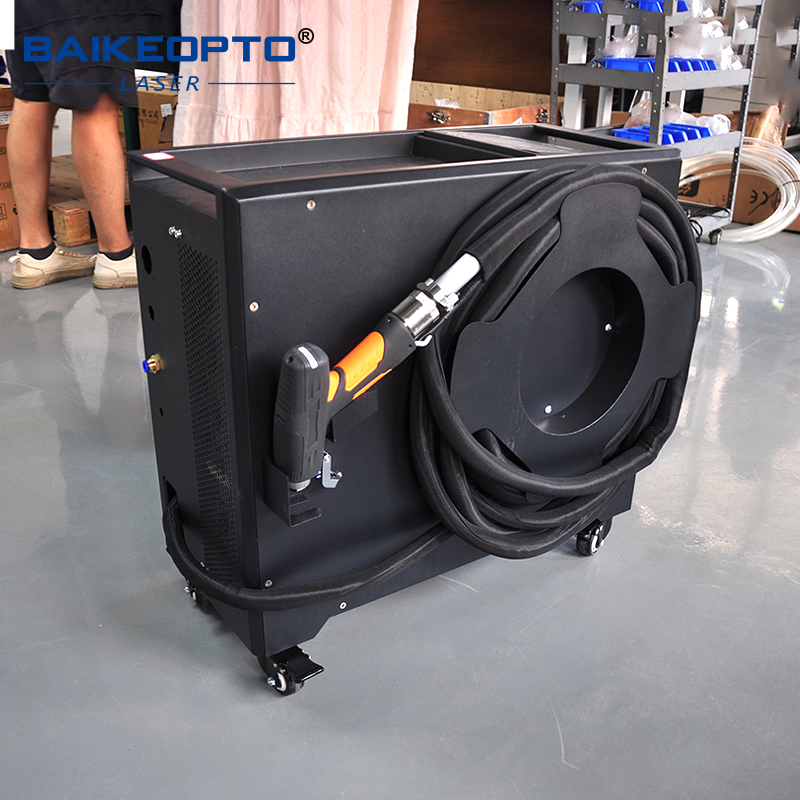 Портативный ручной волоконный  – обзор и цена Industrial Laser Welding Machine Hand Held